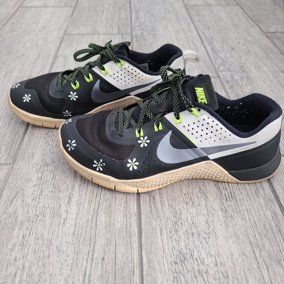 Nike Flywire women's black white and neon yellow training sneakers size 7.5 - Picture 1 of 12